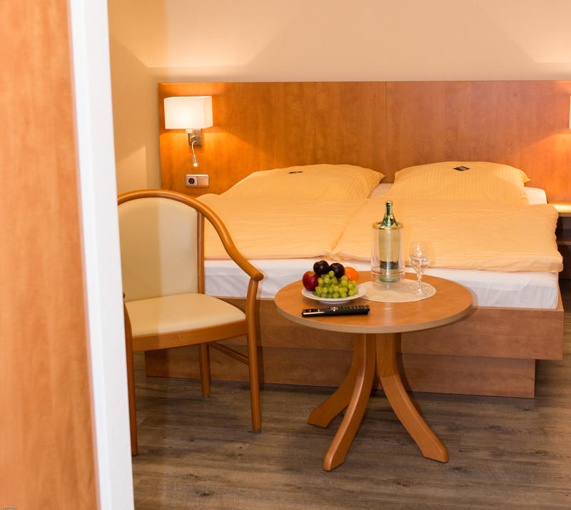Bild vergrößern: Modern und trotzdem gemütlich: Doppelzimmer im Hotel Lütkebohmert