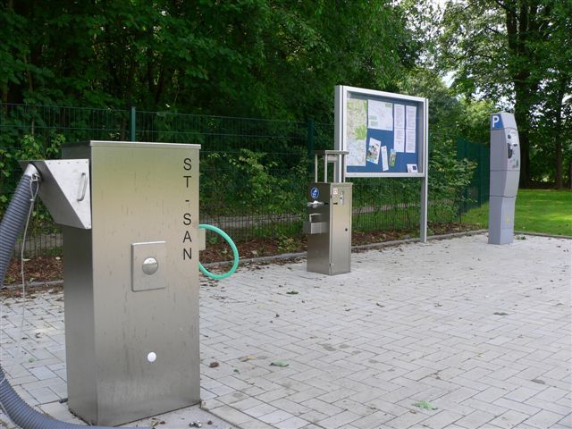 Bild vergrößern: Entsorgungsstation / Infotafel / Kassenautomat